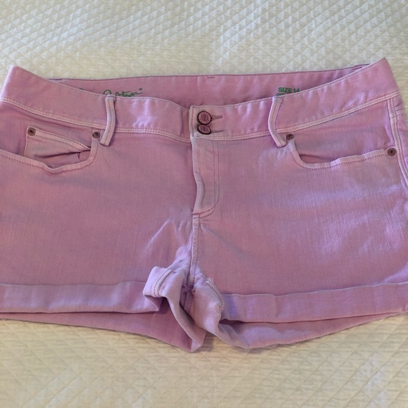 Lilly Pulitzer Pants - Lilly Pulitzer Clifton Short Neon lavender size 14